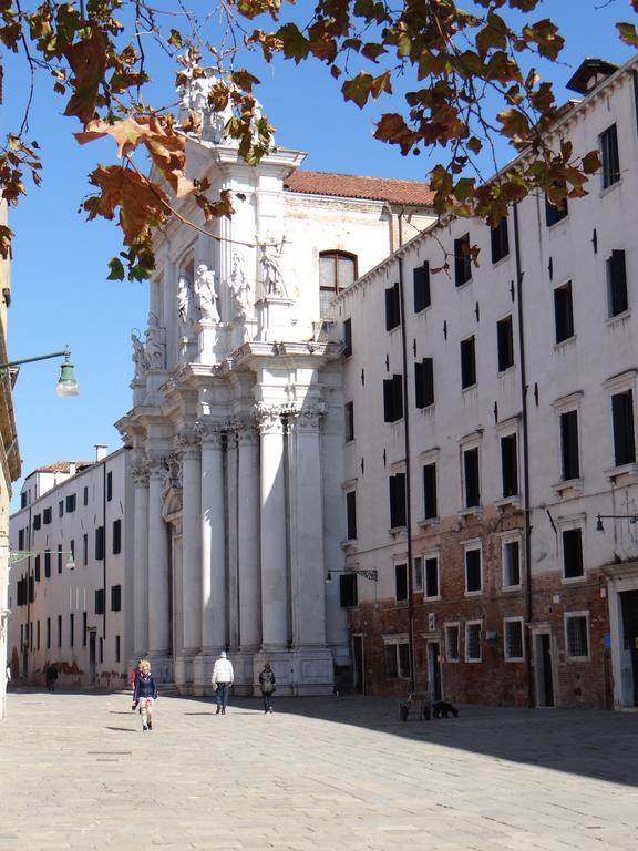 Studio Ai Crociferi Hotel Venice Exterior photo